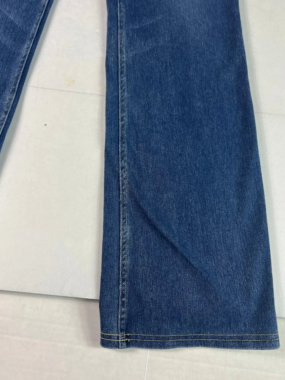 Halara Flex Jeans Women's 27x29* High Rise Boot Cut Blue Stretch Denim Tag M